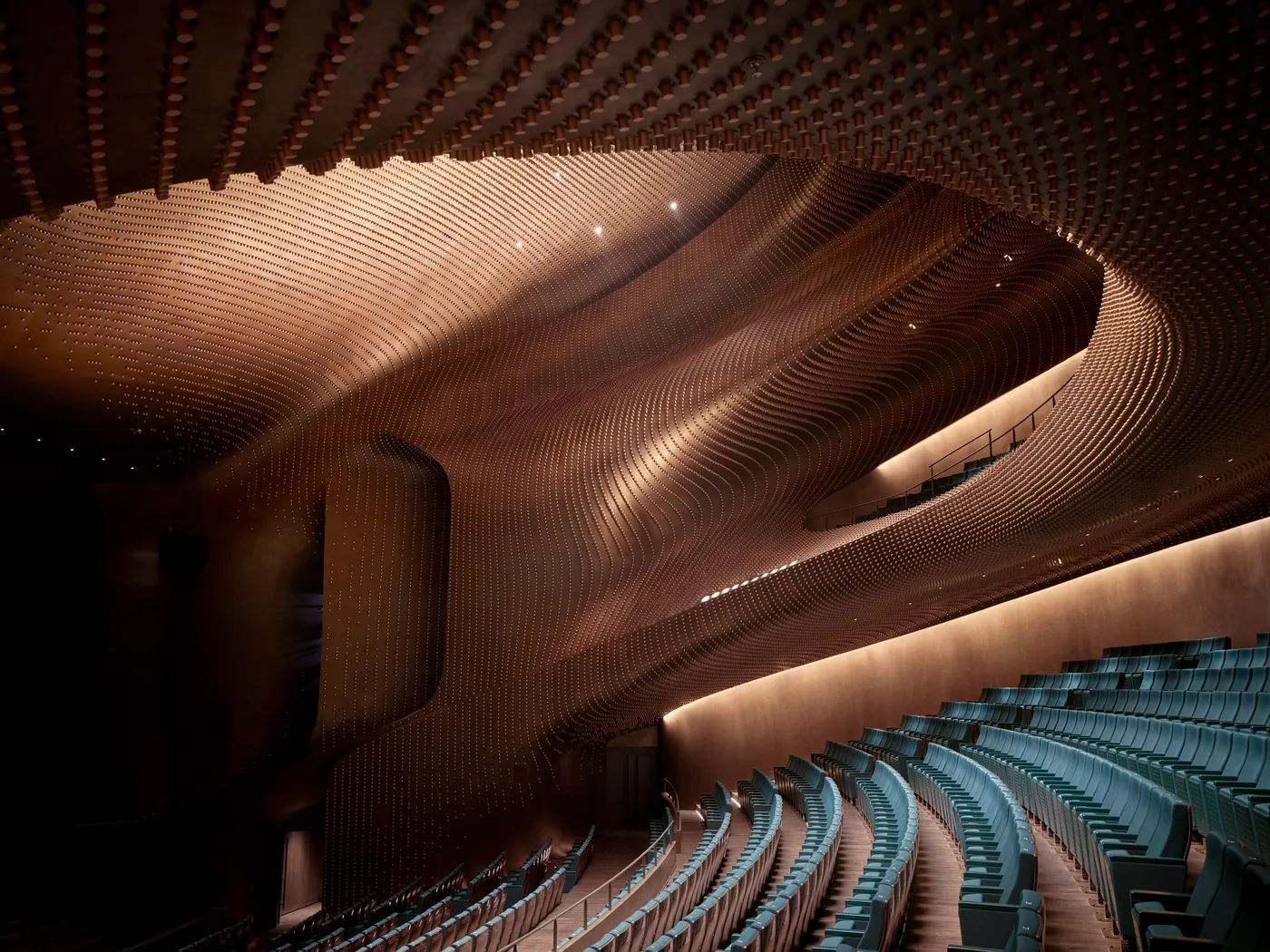 ZHA designs waterfront performance venue in China to "crescendo and flare" — 靈感參考圖片 5