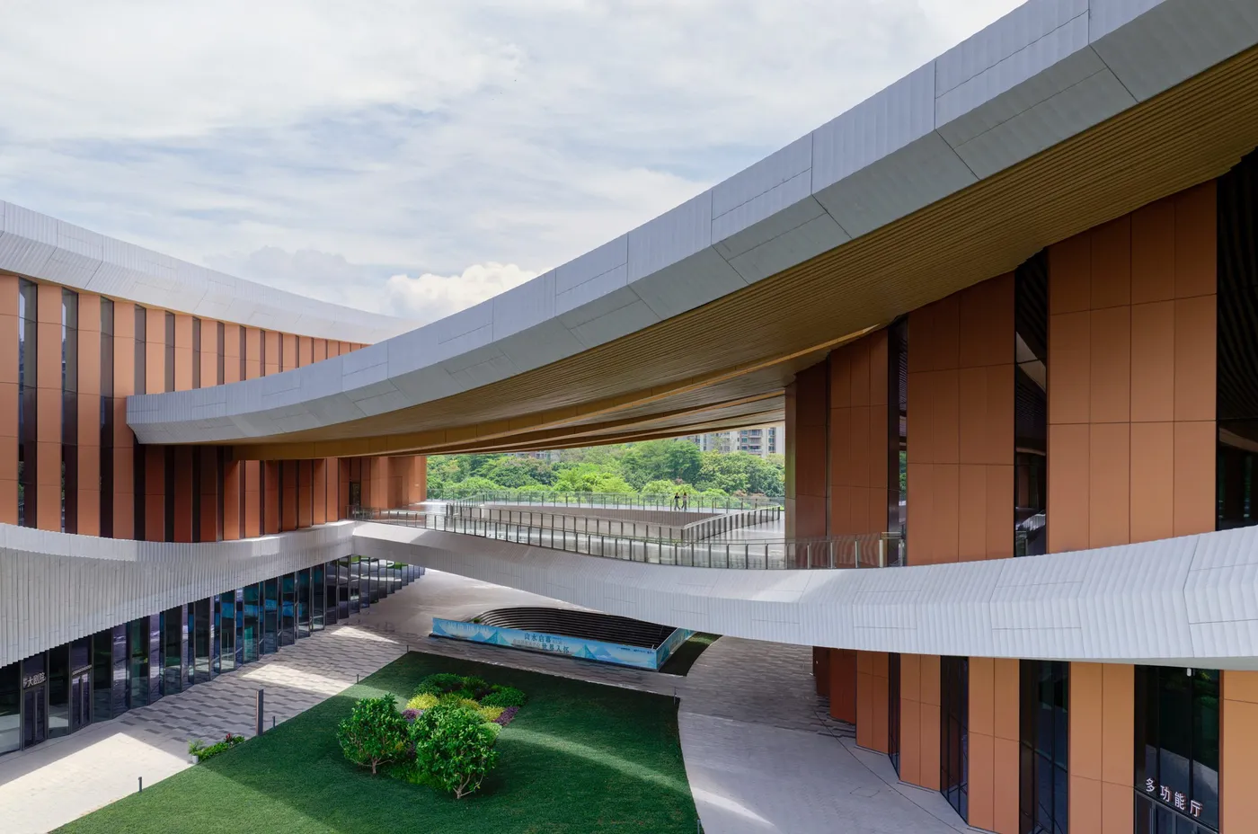 ZHA designs waterfront performance venue in China to "crescendo and flare" — 靈感參考圖片 3
