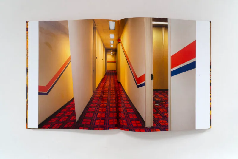 A New Book Preserves the Lost Interiors of Ebony and Jet’s Chicago Headquarters — 靈感參考圖片 4