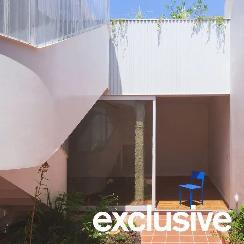 Estudio Futuro renovates compact Argentinian home around terracotta-paved patios — 靈感參考圖片 1