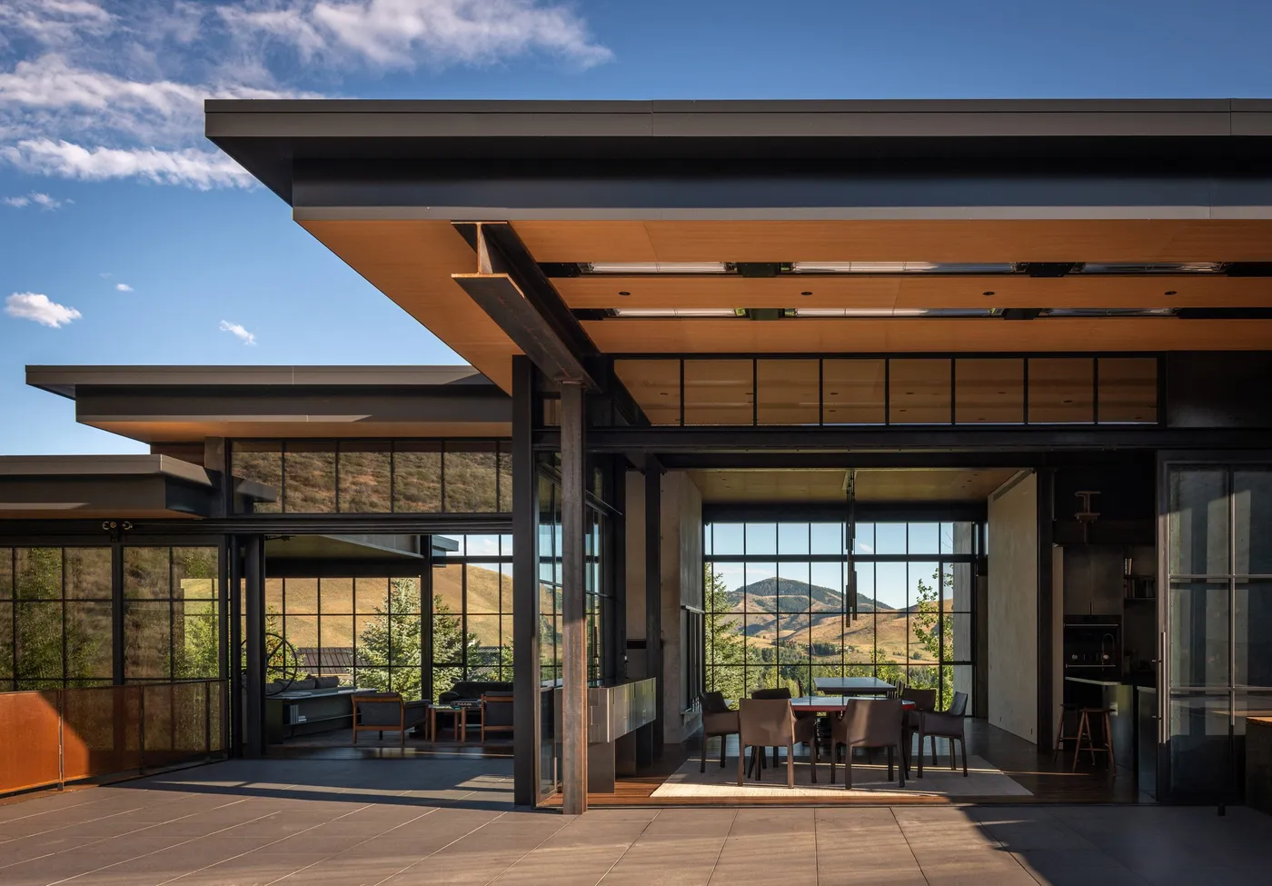 Olson Kundig crowns Sky View house with retractable roof — 靈感參考圖片 2