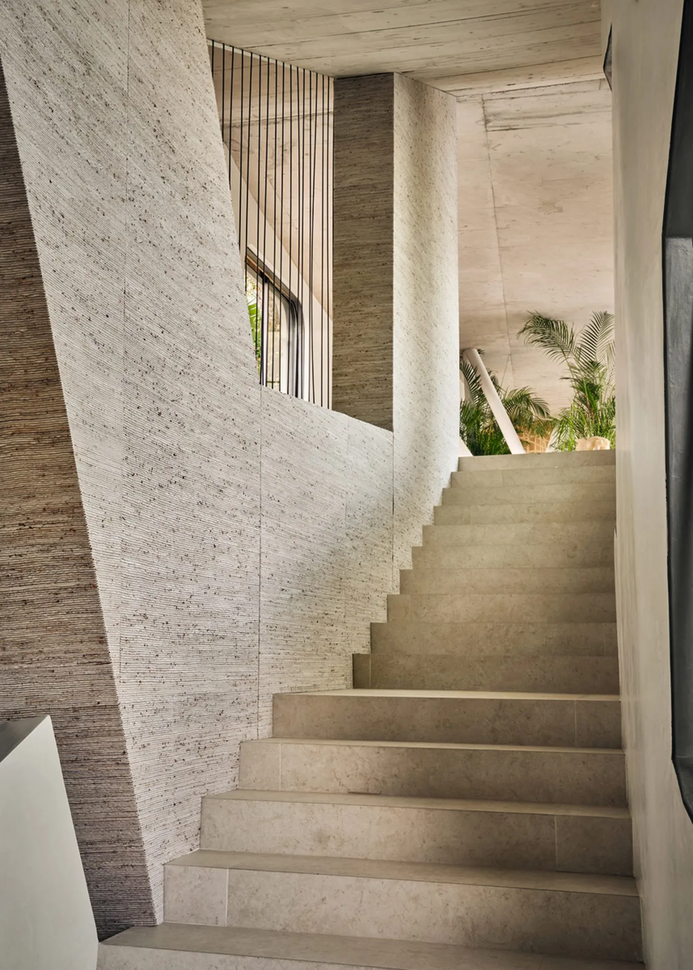 Tactile wallcoverings have become a "defining force" in luxury interiors says Selected Wallpapers — 靈感參考圖片 4