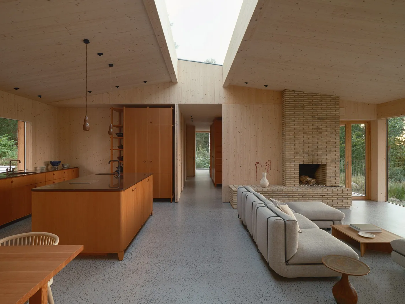 Johan Sundberg Arkitektur nestles timber summer house within Swedish woodland — 靈感參考圖片 4