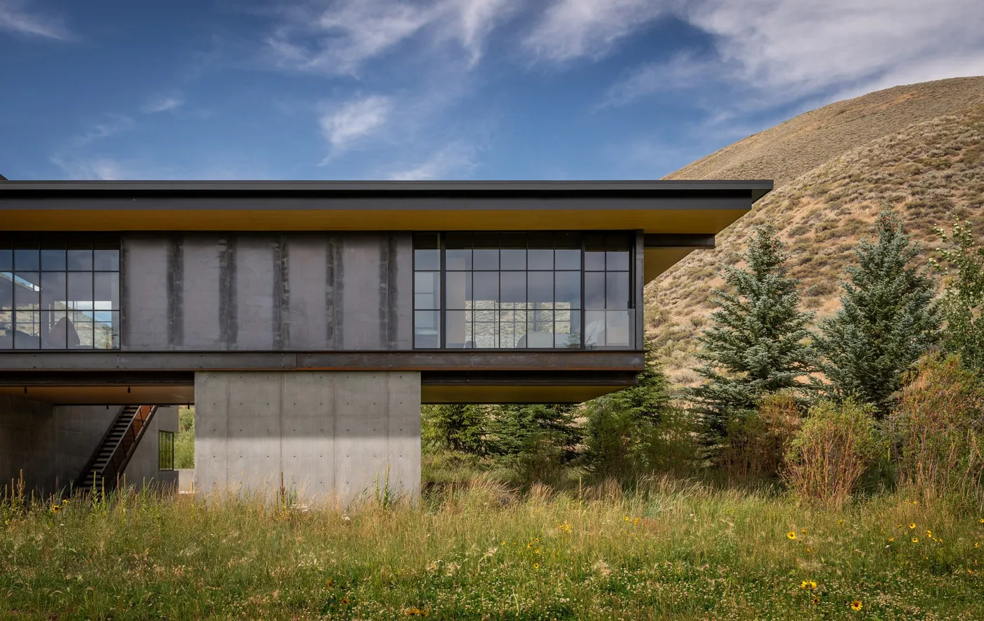 Olson Kundig crowns Sky View house with retractable roof — 靈感參考圖片 3